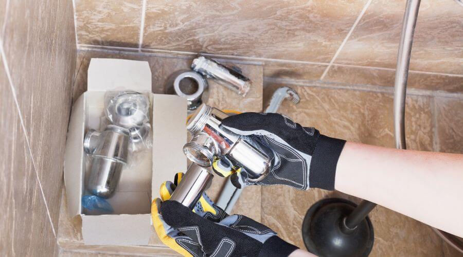 Professional gutter cleaning in Mumford, TX